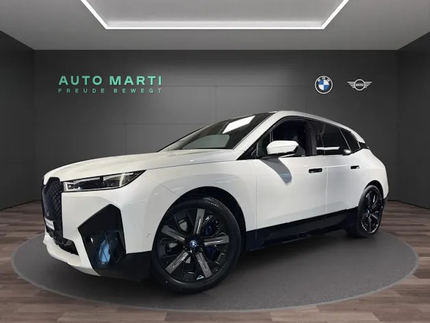 BMW iX xDrive50