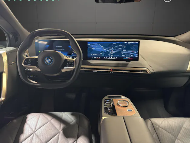 BMW iX xDrive50