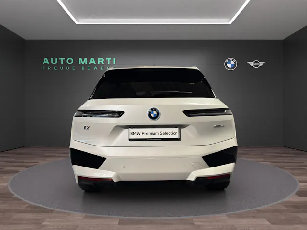 BMW iX xDrive50