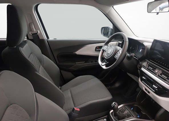 Vehicle image 9 Vehicle image 9