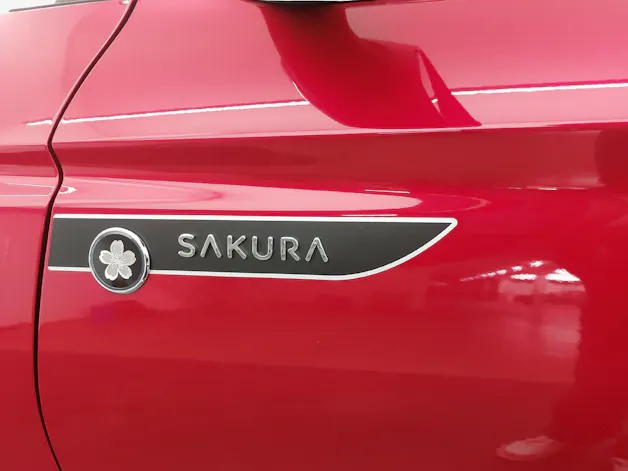 Suzuki Swift 1.2 Sakura Top Hybrid 4x4