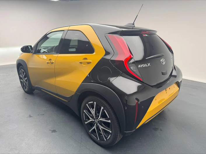 Fahrzeugbild TOYOTA AYGO X
