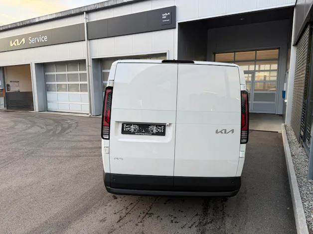 Kia PV5 Cargo 71.2 kWh Plus