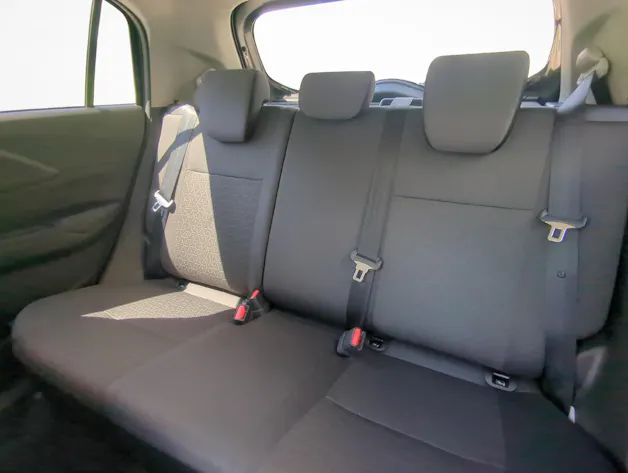 Suzuki Swift 1.2 Sakura Top Hybrid 4x4