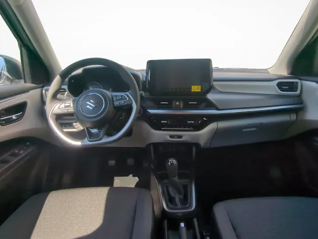 Suzuki Swift 1.2 Sakura Top Hybrid 4x4