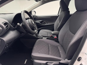 Fahrzeugbild TOYOTA Yaris 1.5 VVT-i HSD Trend