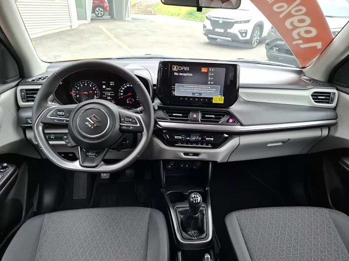 Fahrzeugbild SUZUKI SWIFT