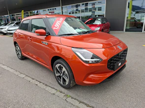 Fahrzeugbild SUZUKI Swift 1.2 Sakura Top Hybrid 4x4 / 1.99% Leasing