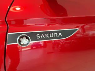 Suzuki Swift 1.2 Sakura Top Hybrid 4x4 / 1.99% Leasing mit Protect Versicherung