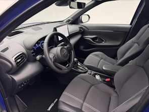 Fahrzeugbild TOYOTA Yaris Cross 1.5 VVT-i HSD Premium AWD-i
