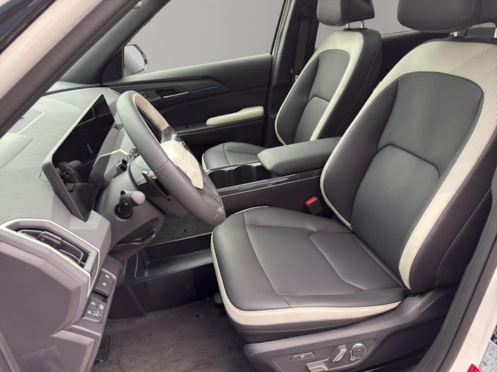 Vehicle image KIA EV5