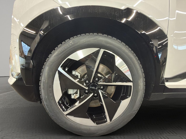 Vehicle image KIA EV5