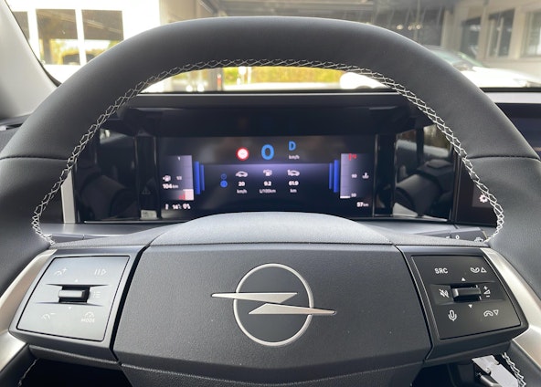 Vehicle image 4 Vehicle image 4