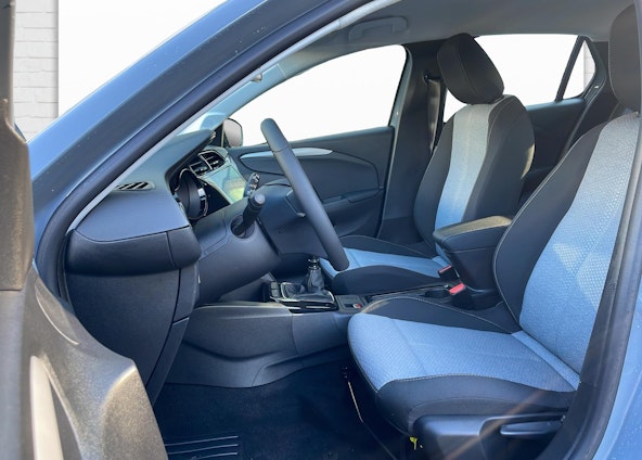 Vehicle image 3 Vehicle image 3