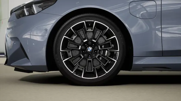 BMW M5 xDrive Touring