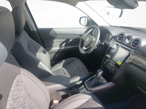 Fahrzeugbild SUZUKI Vitara 1.4 T Sakura Top Hybrid 4x4
