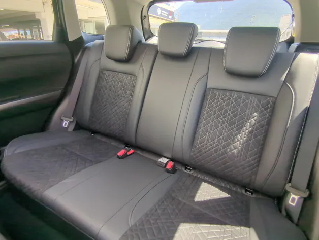 Suzuki Vitara 1.4 T Sakura Top Hybrid 4x4