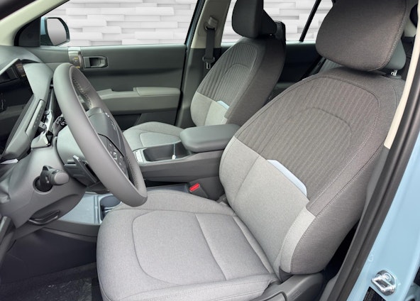 Vehicle image 4 Vehicle image 4