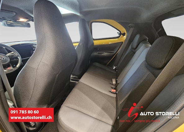 Vehicle image 5 Vehicle image 5