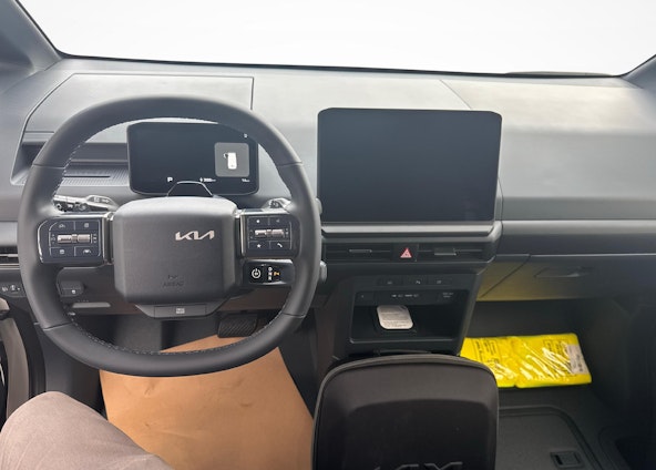 Vehicle image 15 Vehicle image 15