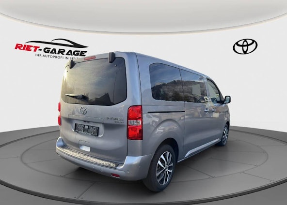 Vehicle image 3 Vehicle image 3