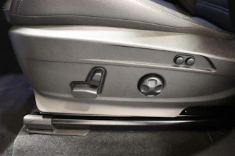 https://vehicle.imgix.net/4159408/127f674d-29e9-46c2-9b71-ca5eb5efd306.JPG