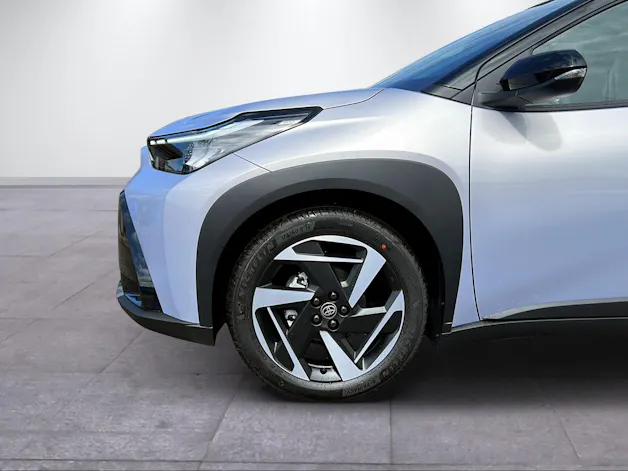 Toyota Aygo X 1.5 VVT-i HSD Style