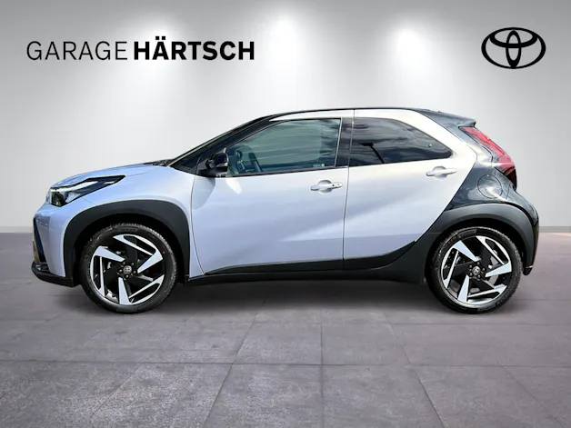 Toyota Aygo X 1.5 VVT-i HSD Style