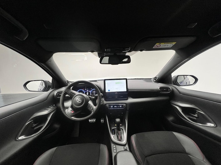Fahrzeugbild TOYOTA YARIS