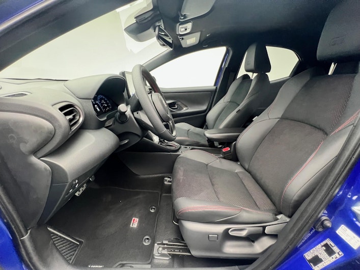 Fahrzeugbild TOYOTA YARIS