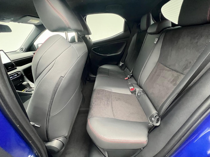 Fahrzeugbild TOYOTA YARIS