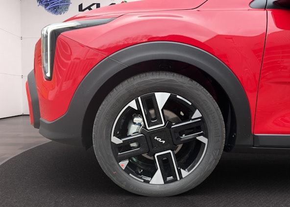 Vehicle image 13 Vehicle image 13