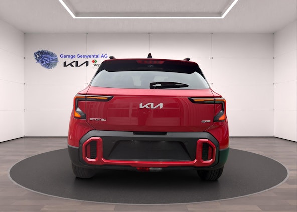 Vehicle image 4 Vehicle image 4