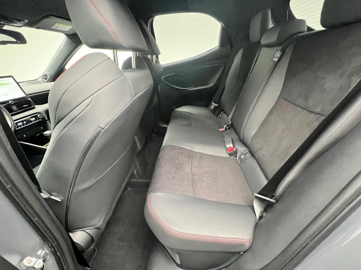 Fahrzeugbild TOYOTA YARIS