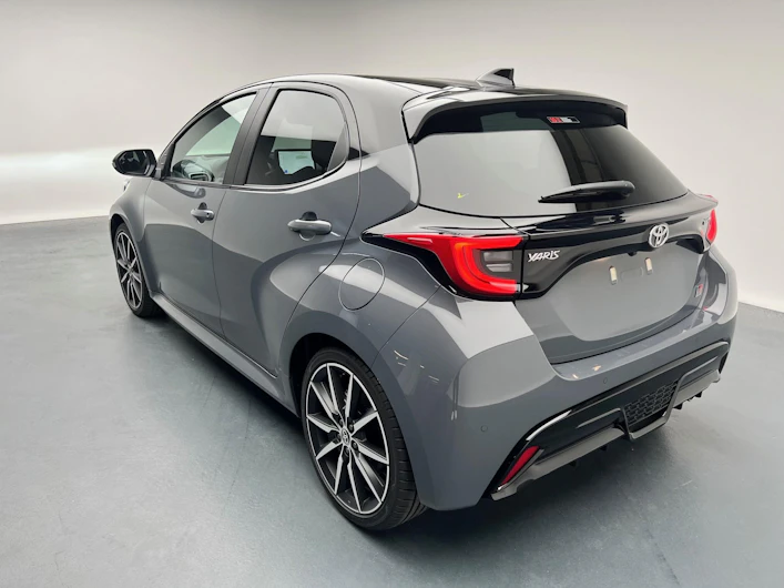 Fahrzeugbild TOYOTA YARIS