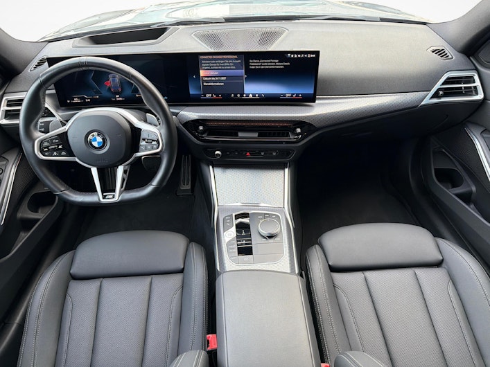 Vehicle image BMW 3 SERIES