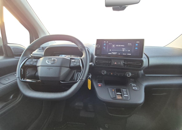 Vehicle image 5 Vehicle image 5