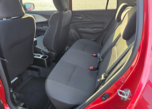 Vehicle image 6 Vehicle image 6