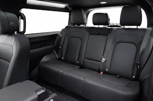 Vehicle image LAND ROVER Defender 90 3.0 D I6 350 X-Dynamic HSE