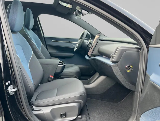 Volvo EX30 E60 Twin Ultra Performance AWD