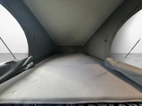 https://vehicle.imgix.net/4159598/87a238fb-61b9-4b61-a21c-7bea840dc08f.jpg
