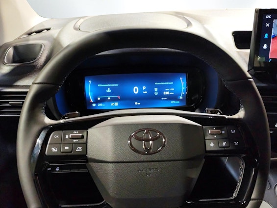 Vehicle image 11 Vehicle image 11