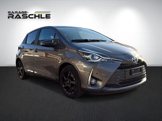 First vehicle image First vehicle image