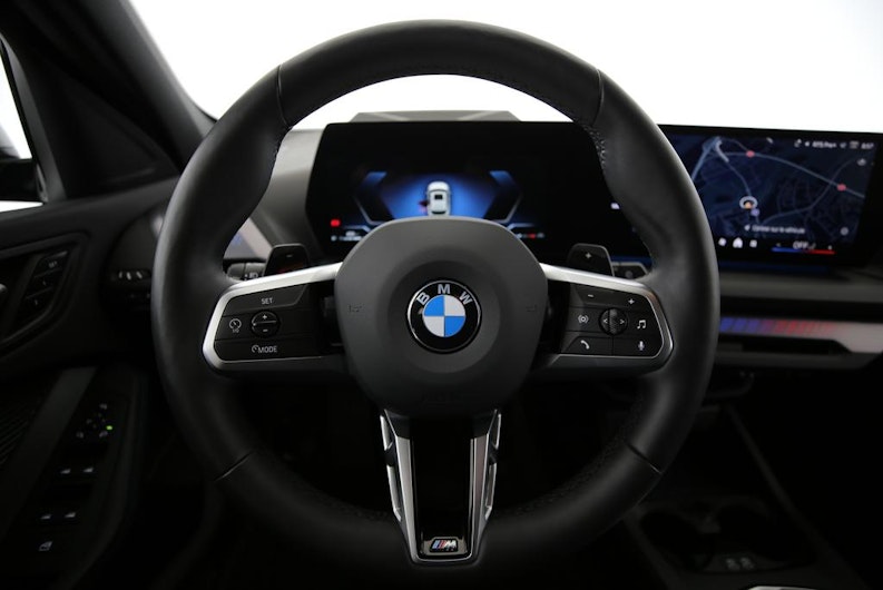 Vehicle image BMW 1 SERIES