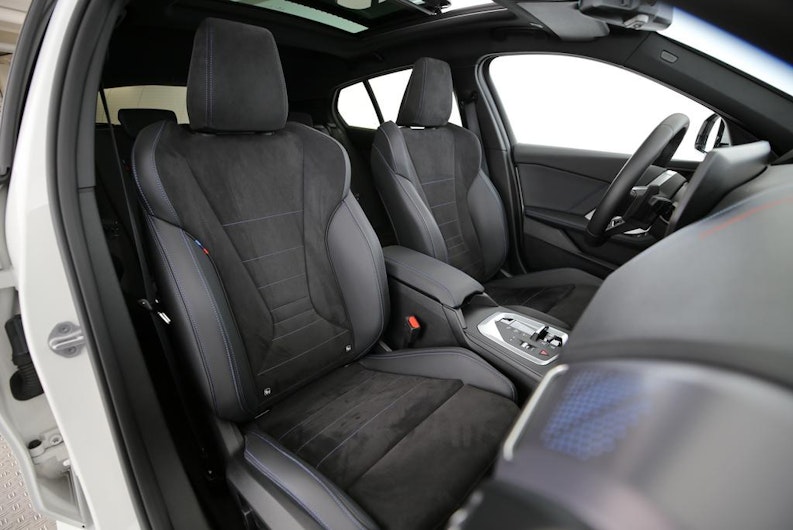 Vehicle image BMW 1 SERIES