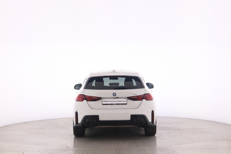 Vehicle image BMW 1 SERIES