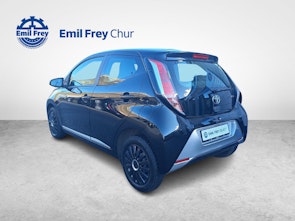 Vehicle image TOYOTA Aygo 1.0 VVT-i x-clusiv