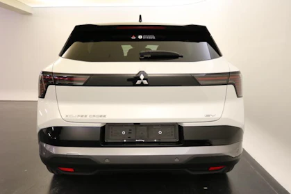 MITSUBISHI ECLIPSE CROSS 11