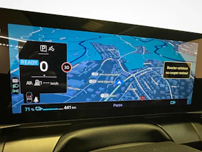 https://vehicle.imgix.net/4159758/d4025498-49a2-4aa1-a828-7fc01eae3f65.jpg