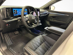 https://vehicle.imgix.net/4159758/ff7a2e4d-84b8-4cc5-9dcf-8214674a4a9b.jpg